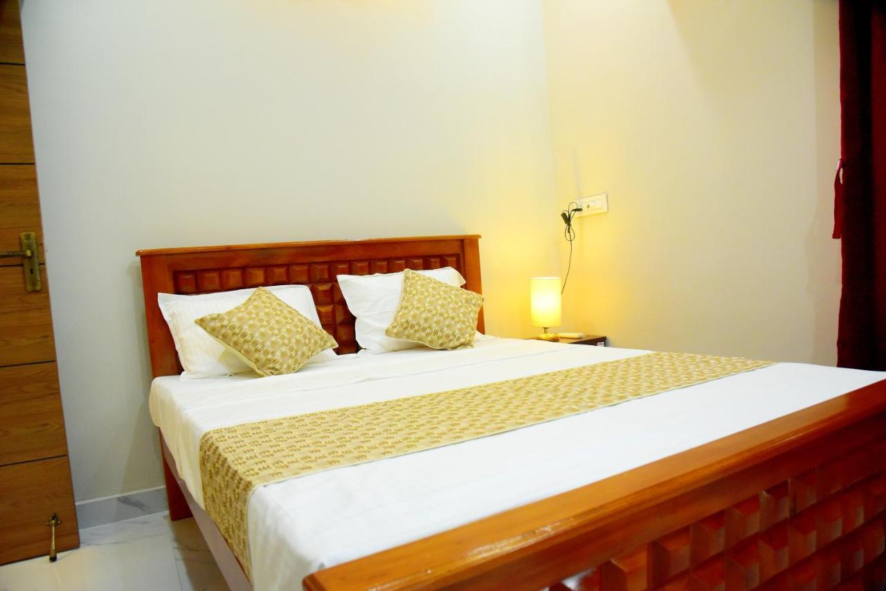 Sri Apartment 2Bhk For Familys Couples Parking A2 Pondicherry Dış mekan fotoğraf