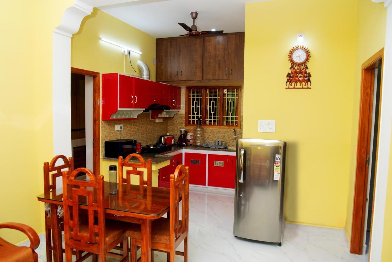 Sri Apartment 2Bhk For Familys Couples Parking A2 Pondicherry Dış mekan fotoğraf
